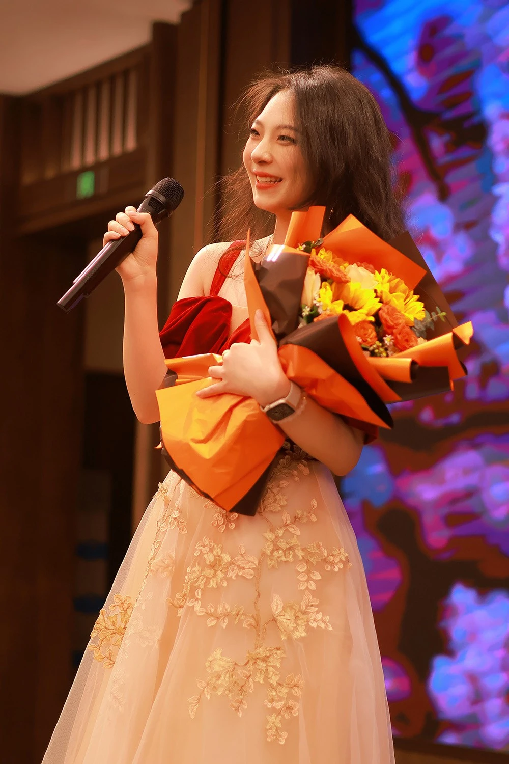 retouch_2025010423450122.webp